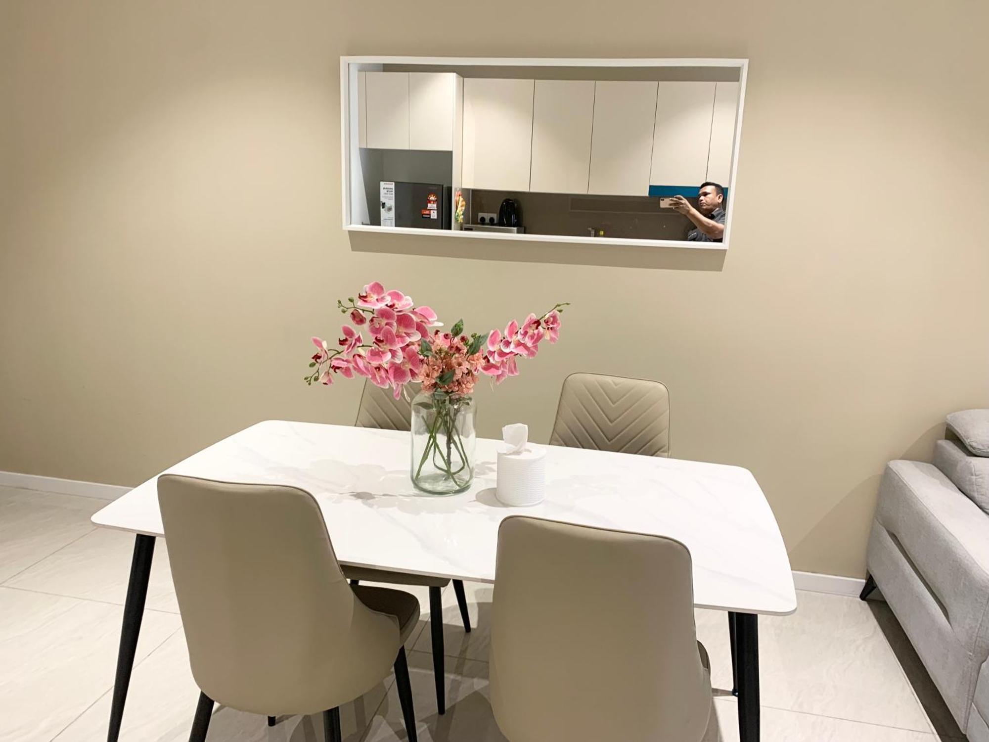Makam Service Suites Berjaya Times Square Kuala Lumpur Bagian luar foto